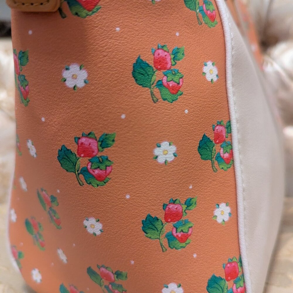 Loungefly Strawberry Shortcake Artwork Satchel - Picture 4 of 10
